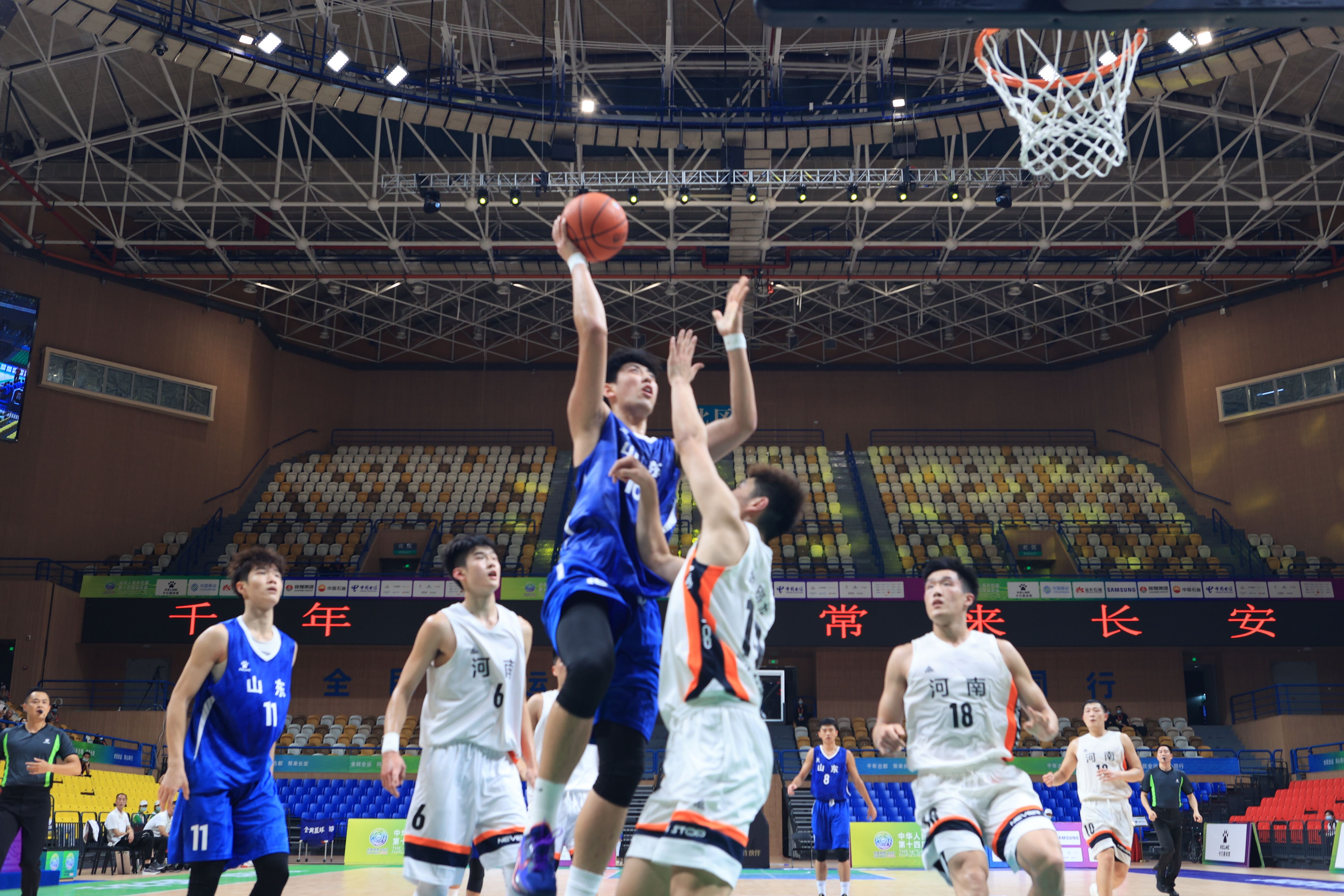 他不斷提高 他不斷提高